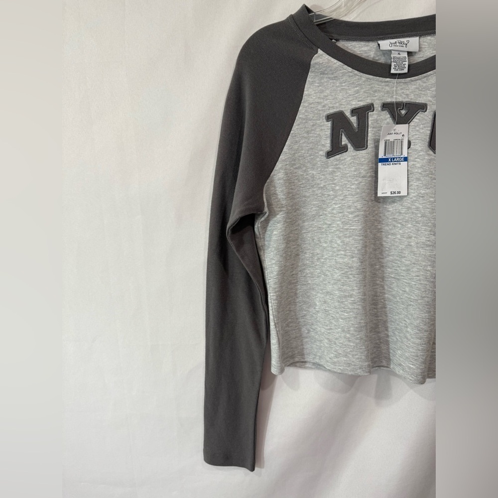 Just Polly NYC Cropped Long Sleeve Top Gray Raglan Graphic Tee XL Streetwear - Picture 8 of 9